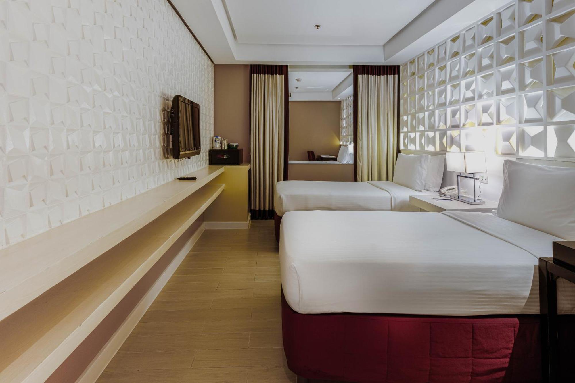 The Bayleaf Intramuros Manila Exteriör bild
